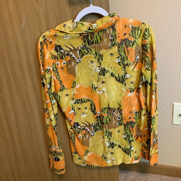 Shirt - Picture 2 of 3